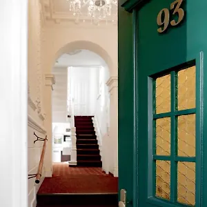 https://hotel-villa-oberkassel.dortmundhotels.net